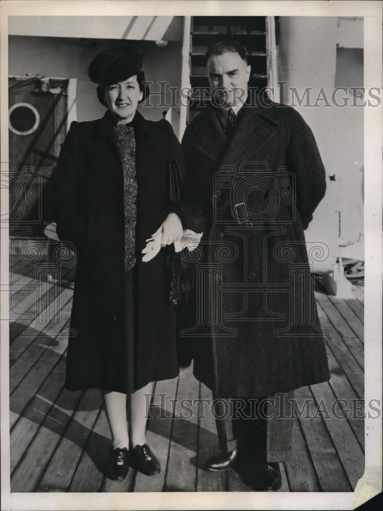 1939 Press Photo Hon Arthur H Tandy & wife new British Consul arrives in NYC