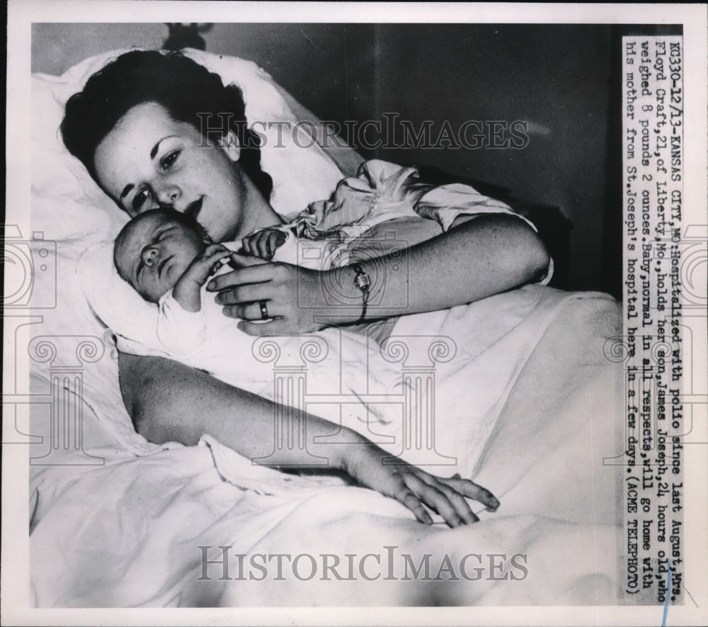 1950 Press Photo Mrs.Floyd Craf, polio Victim holds her son James Joseph - Historic Images
