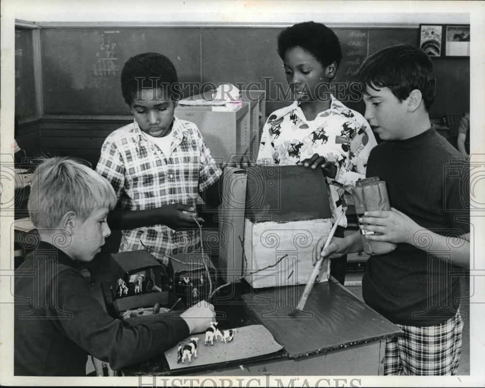 1974 Press Photo Millikin school in Cleveland Heights Ohio Terry Hagedorn