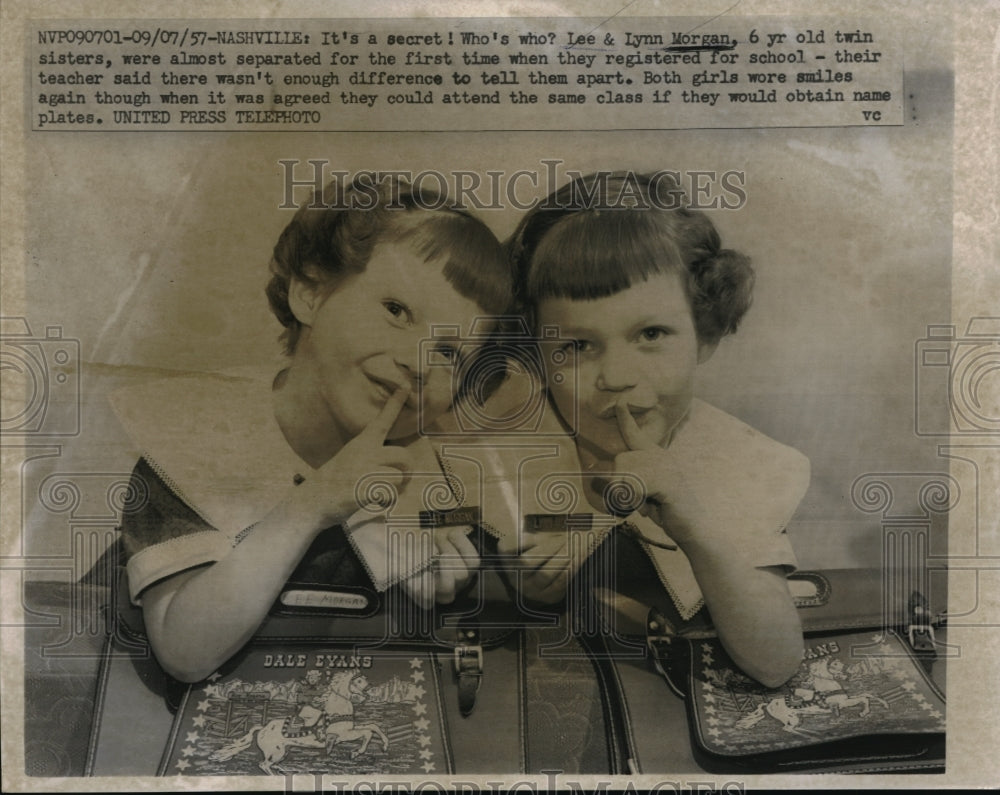 1957 Press Photo Lee & Lyn Morgan could attend class if they have name plates