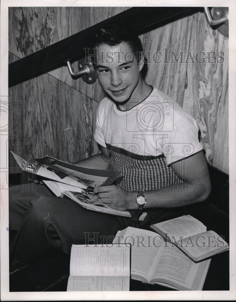 1953 Press Photo James Herricks of Cleveland Heights at Roosevelt Junior High