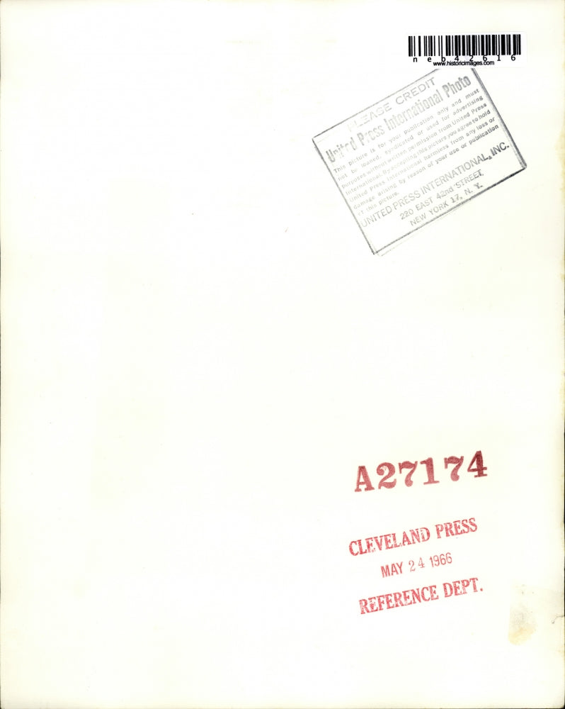 1966 Press Photo Barbara Deadwyler Sobs At Coroner's Inquest