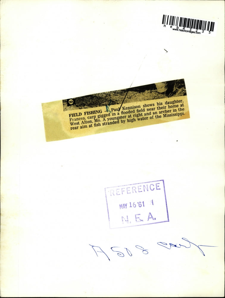 1961 Press Photo Paul Kennison, daughter Frances fishing at West Alton Mo