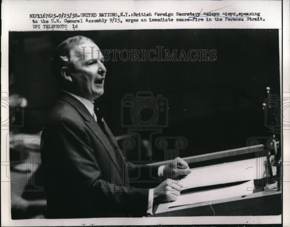 1958 Press Photo NYC, UN British For. Sec Selwyn lloyd at general Assembly