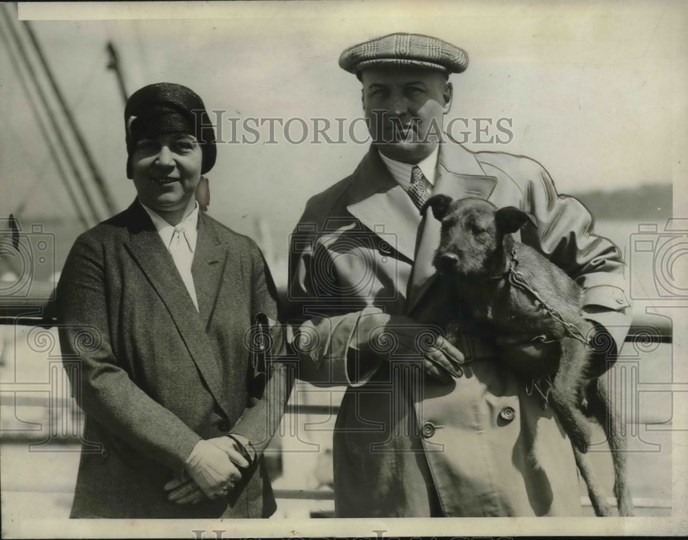 1929 Press Photo Senator & Mrs Otis Glenn arrive in NYC from European trip