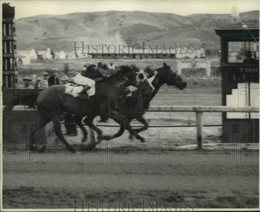 1934 Press Photo Crystal Flyer was knocked sideways- Historic Images