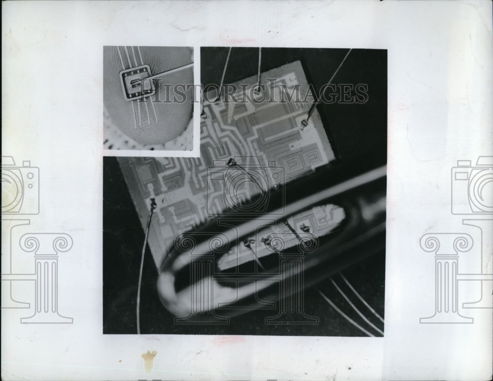 1966 Press Photo Microcircuit welded connections on a chip made under microscope