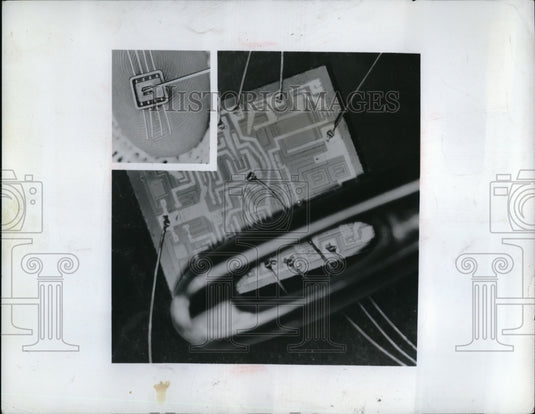 1966 Press Photo Microcircuit welded connections on a chip made under microscope