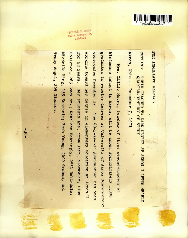 1971 Press Photo Akron, Ohio, Mrs Lillie Moore teaches 2nd grade at Windemere