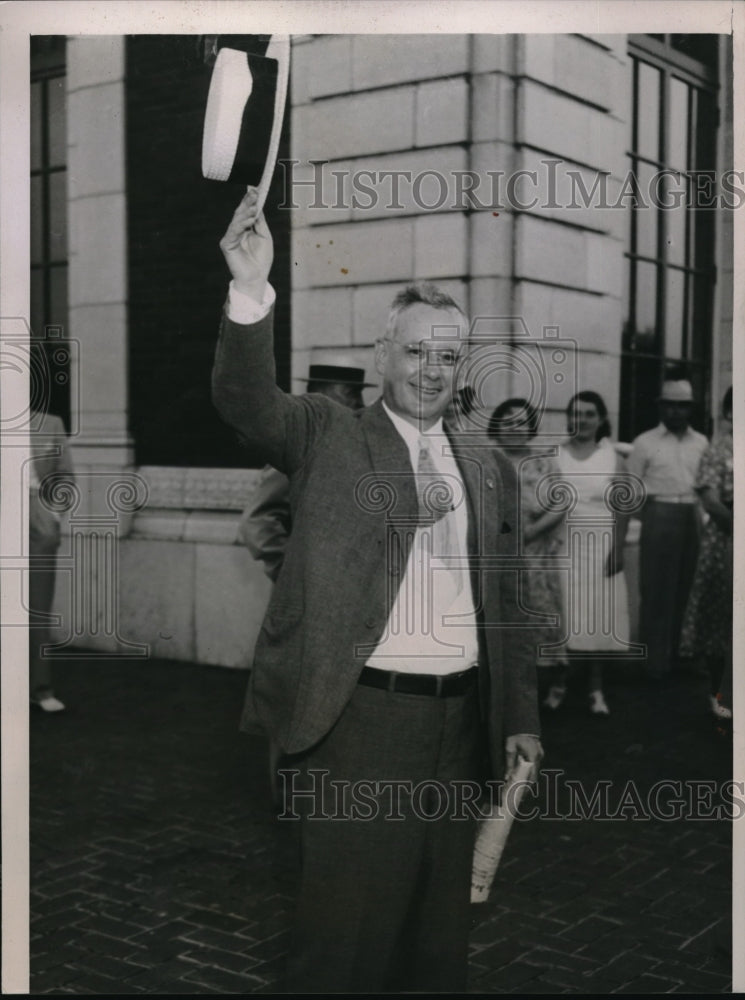 1936 Press Photo Kansas Gov. Alfred Landon in Topeka for campaign- Historic Images