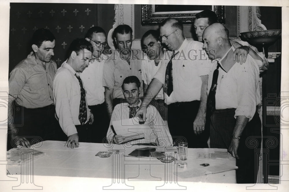 1946 Press Photo Sugar Executives Meeting, G. Perry, W. O'Rourke, J. Russell- Historic Images