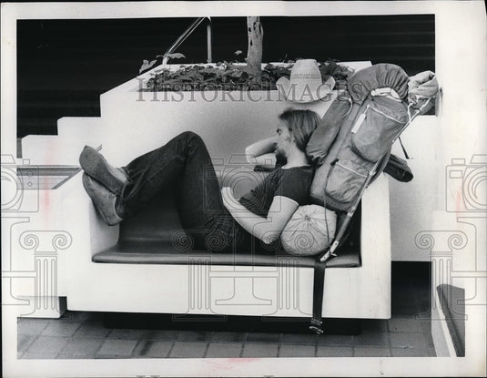 Press Photo Hopkins Airport in Cleveland, Ohio passenger waits for flight- Historic Images