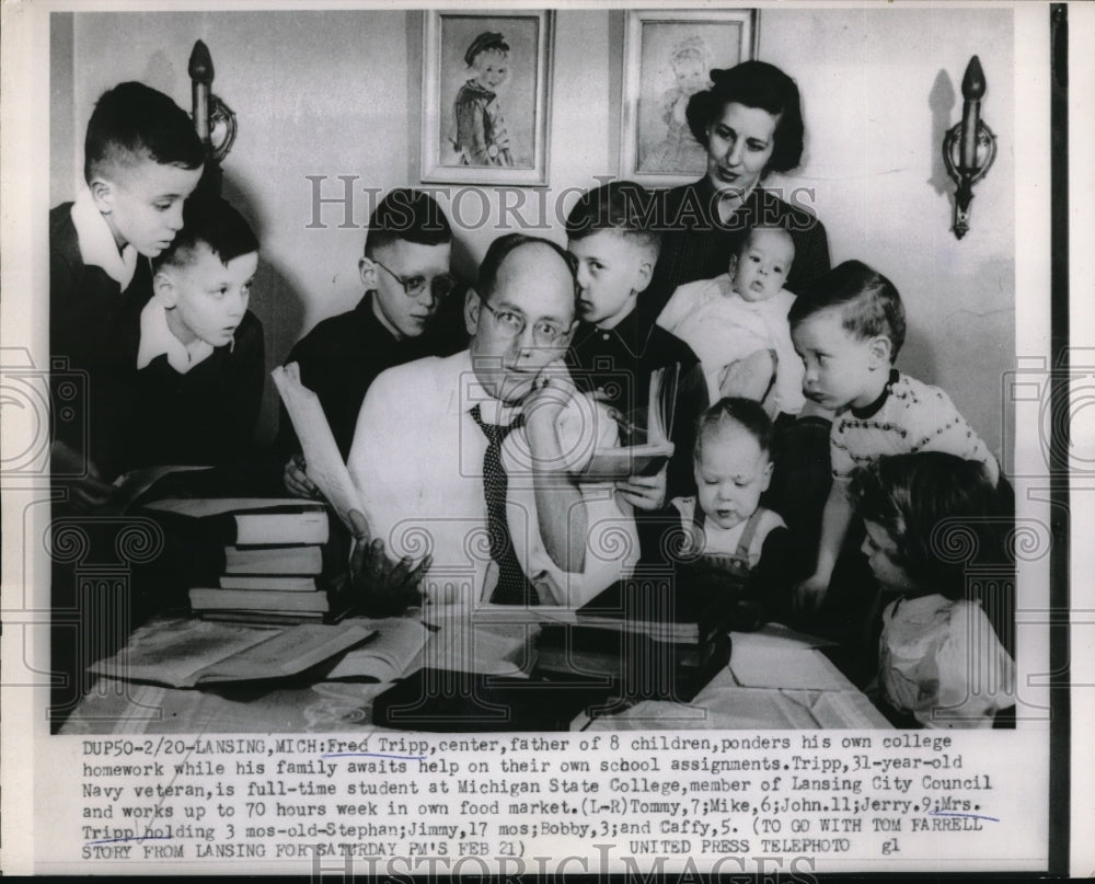 1953 Press Photo Lansing, Micch Fred Tripp, ich State College &amp; his 8 kids- Historic Images