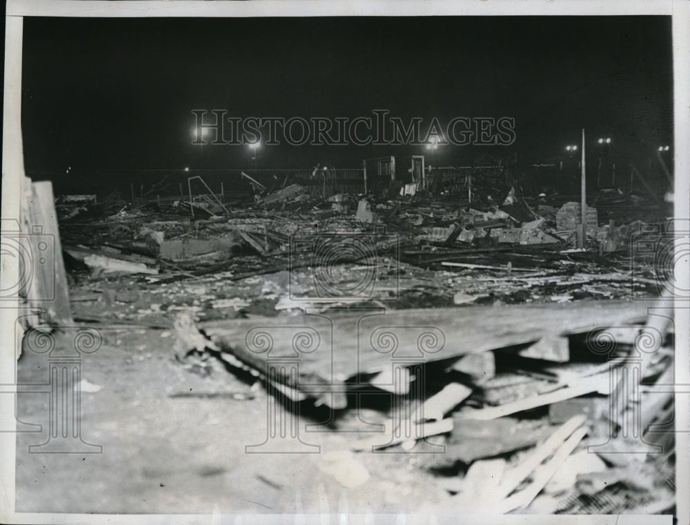 1933 Press Photo A home after a explosion trapped and burned to death 7 people.