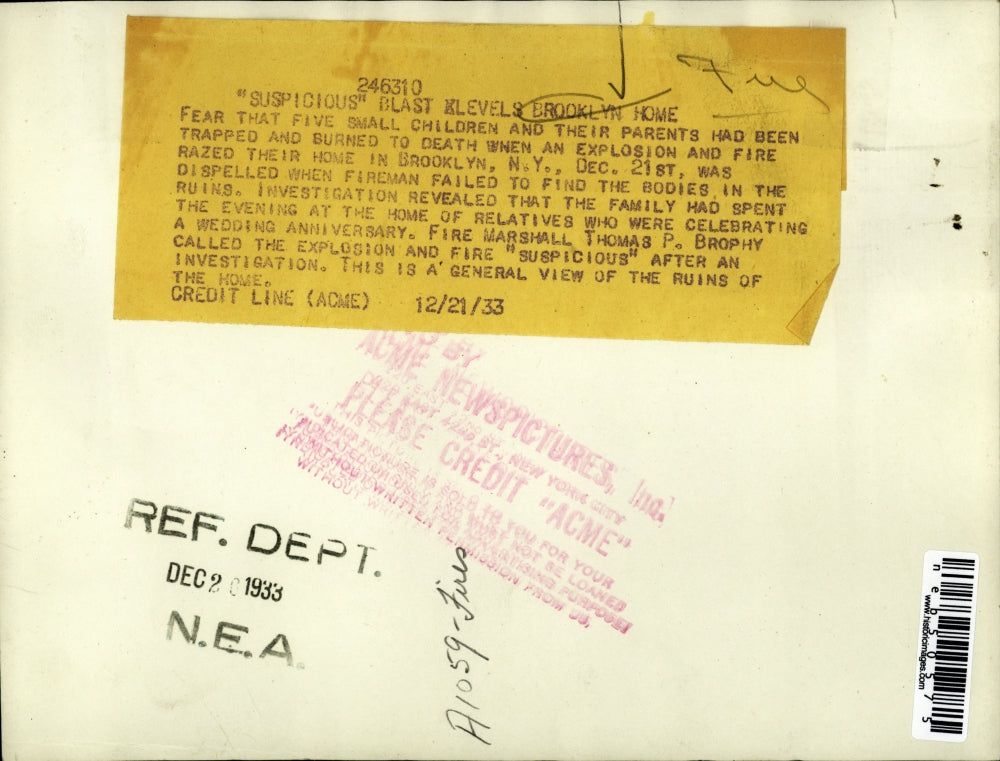 1933 Press Photo A home after a explosion trapped and burned to death 7 people.