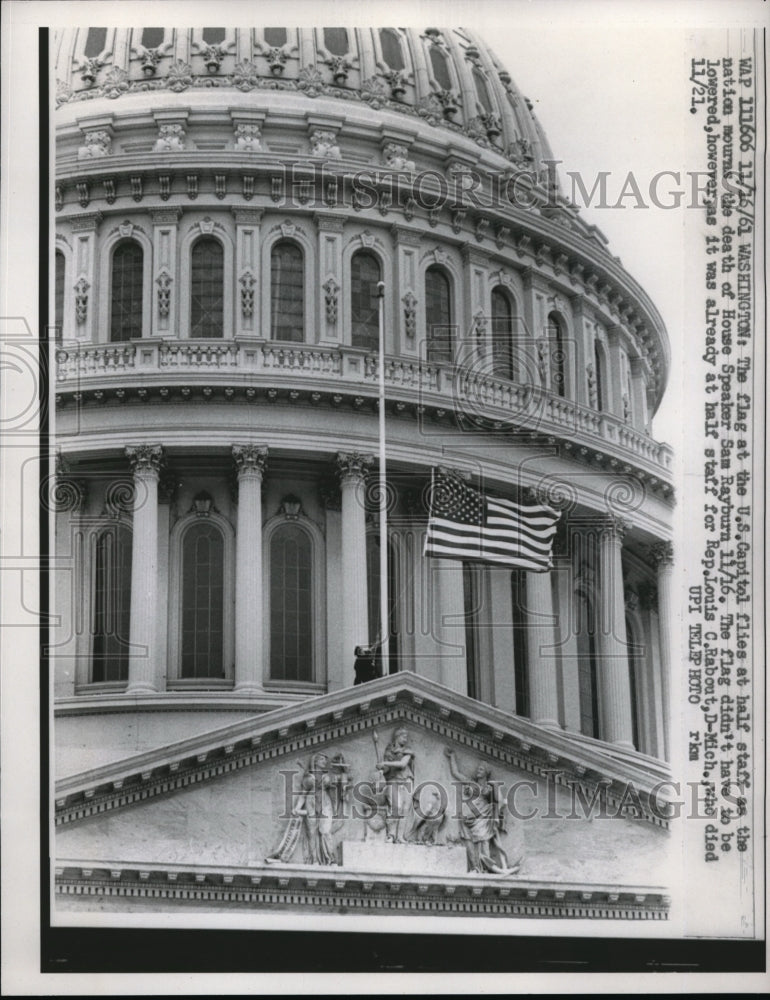 1961 Press Photo US flag at half mast for House Speaker Sam Rayburn- Historic Images