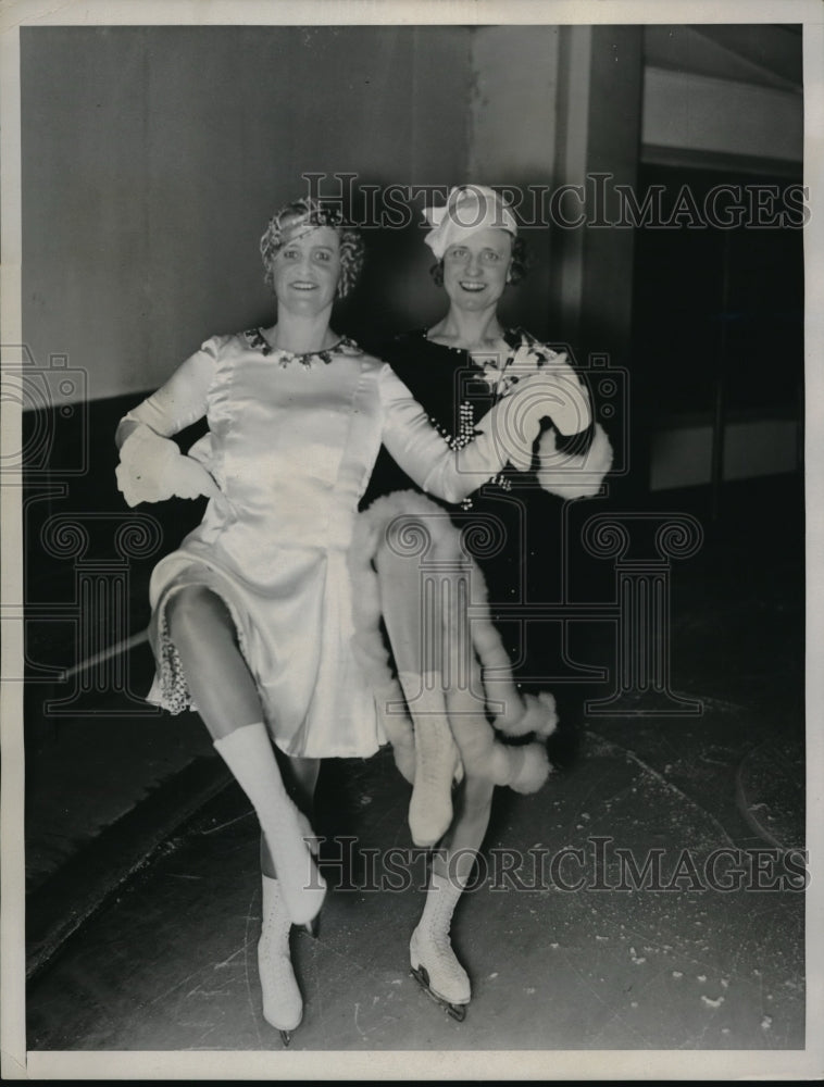 1933 Press Photo Marcy Buckley Freida Petersen Fancy Costumes- Historic Images