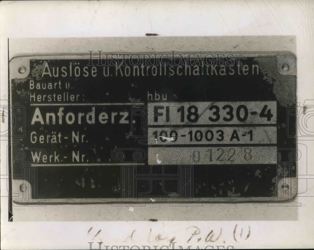 1943 Press Photo Name Plate Sent from Africa - neb51984
