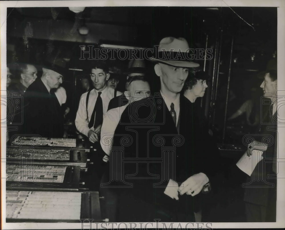 1938 Press Photo Portland Typographers Begin a Strike of Union Printers- Historic Images