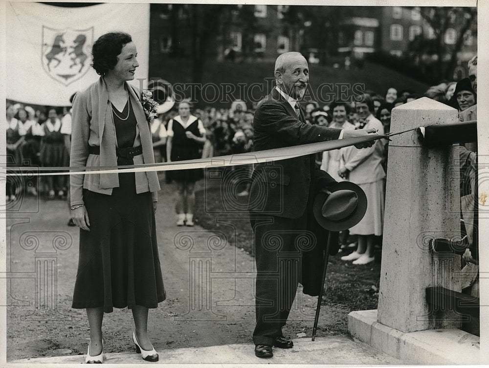 1931 Press Photo Eleanor Lamont & Pres. William Allen Neilson of Smith College