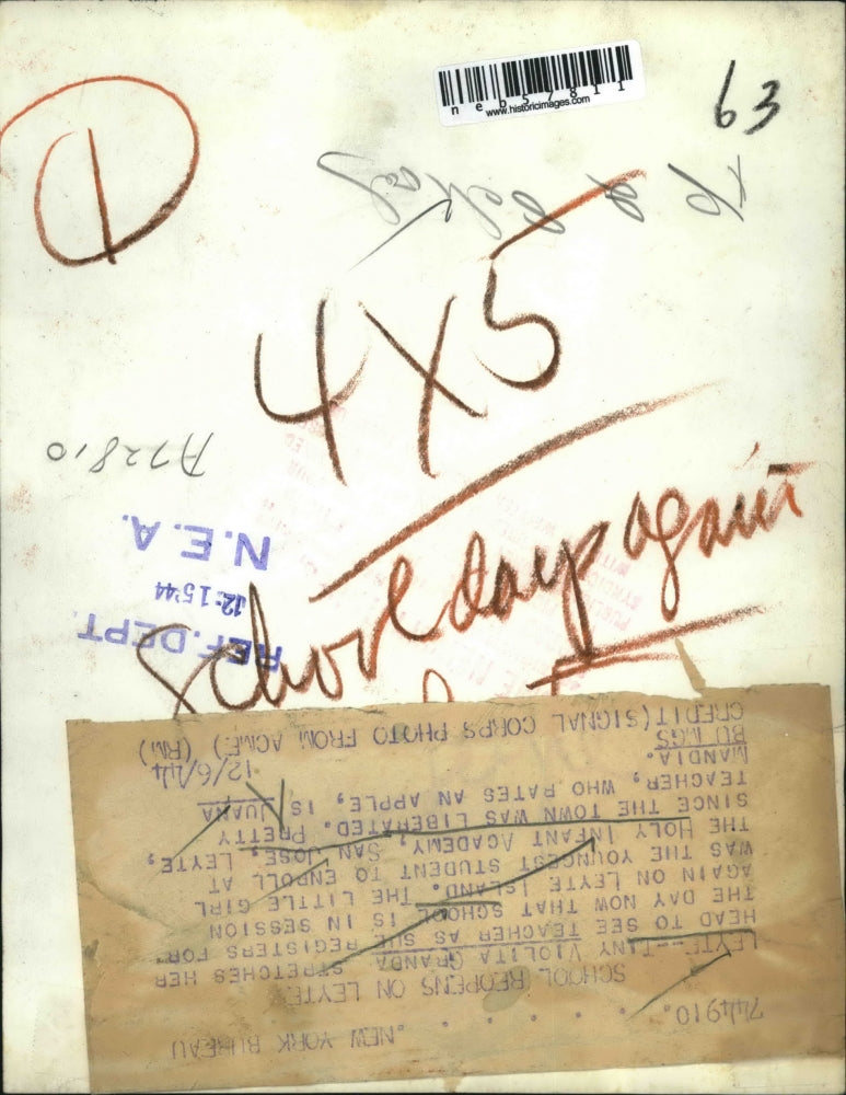 1944 Press Photo Tiny Violita granda Holy Infant Academy