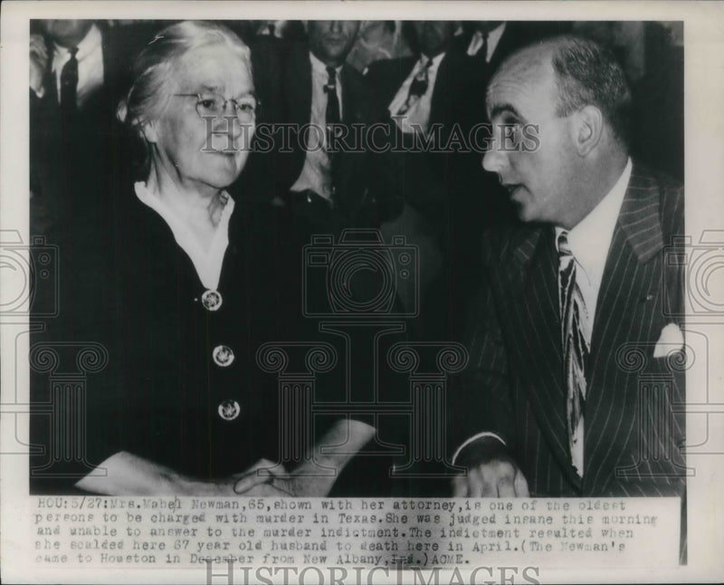 Load image into Gallery viewer, 1948 Press Photo Mrs Mabel Newman,atty at murder trial in Texas
