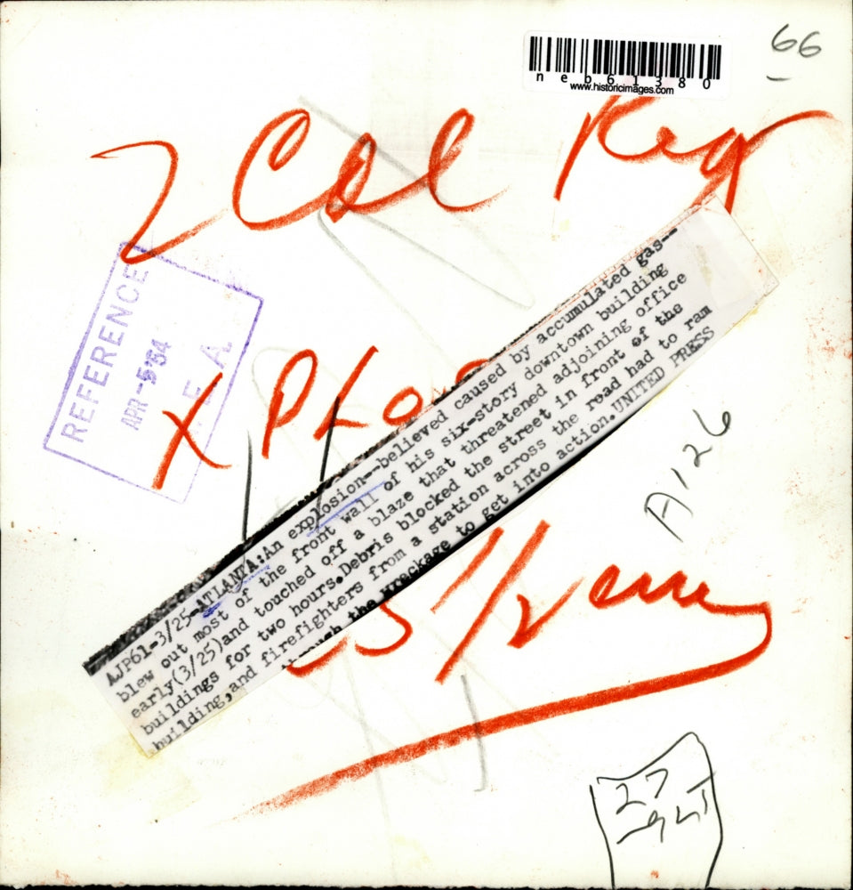 1954 Press Photo Debris From Gas Explosion Six Story Downtown Atlanta Building