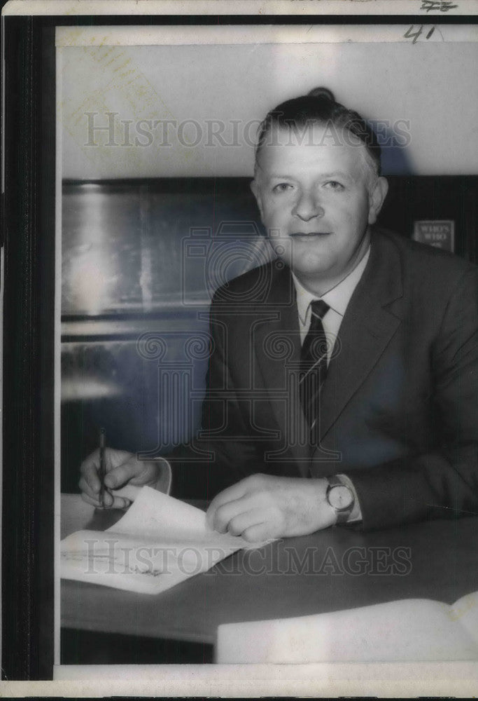 1971 Press Photo James Cross British trade diplomat kidnapped by terrorist- Historic Images