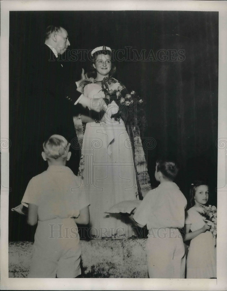 1941 Press Photo Sylvia Goich reigned over Univ. of North Carolina Campus Queen- Historic Images