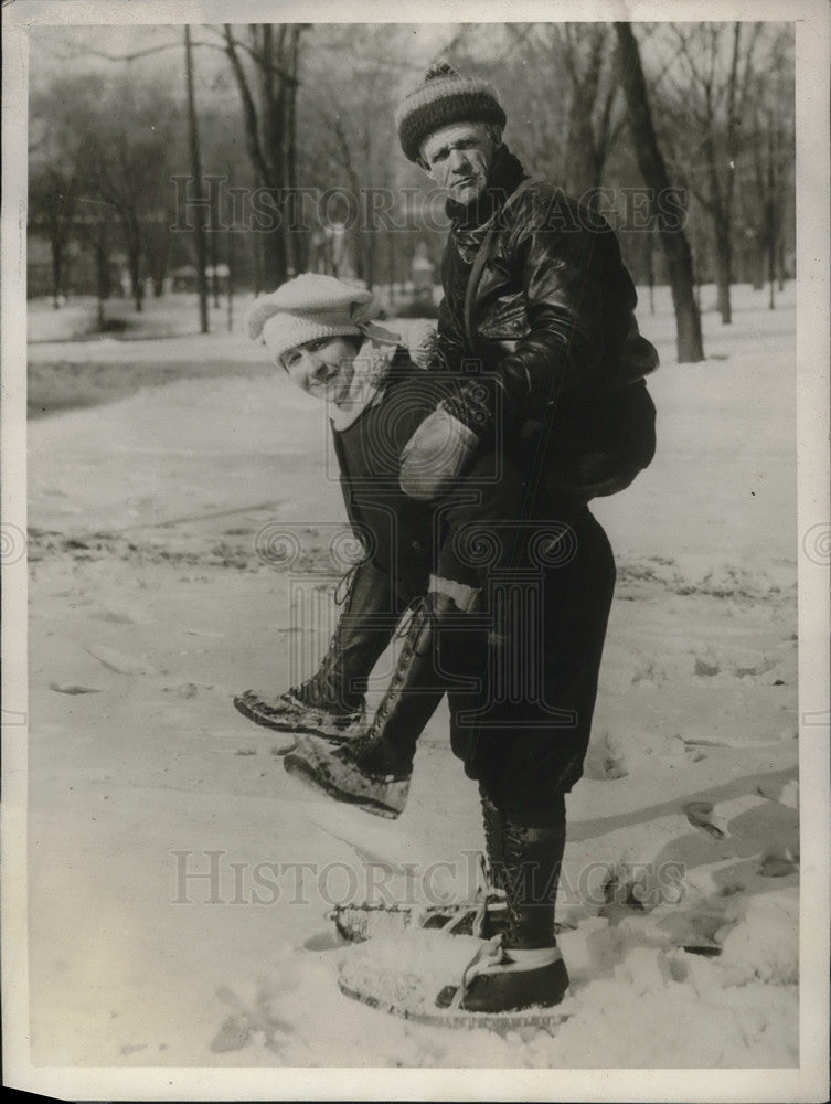 1930 Press Photo Mrs.Mary Anderson holder of the Ladies snowshoe walking record- Historic Images