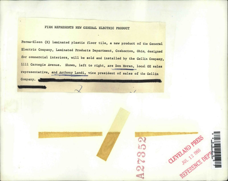 Load image into Gallery viewer, 1966 Press Photo Perma Kleen laminated floor tiles &amp; Don Moran, Anthony Landi

