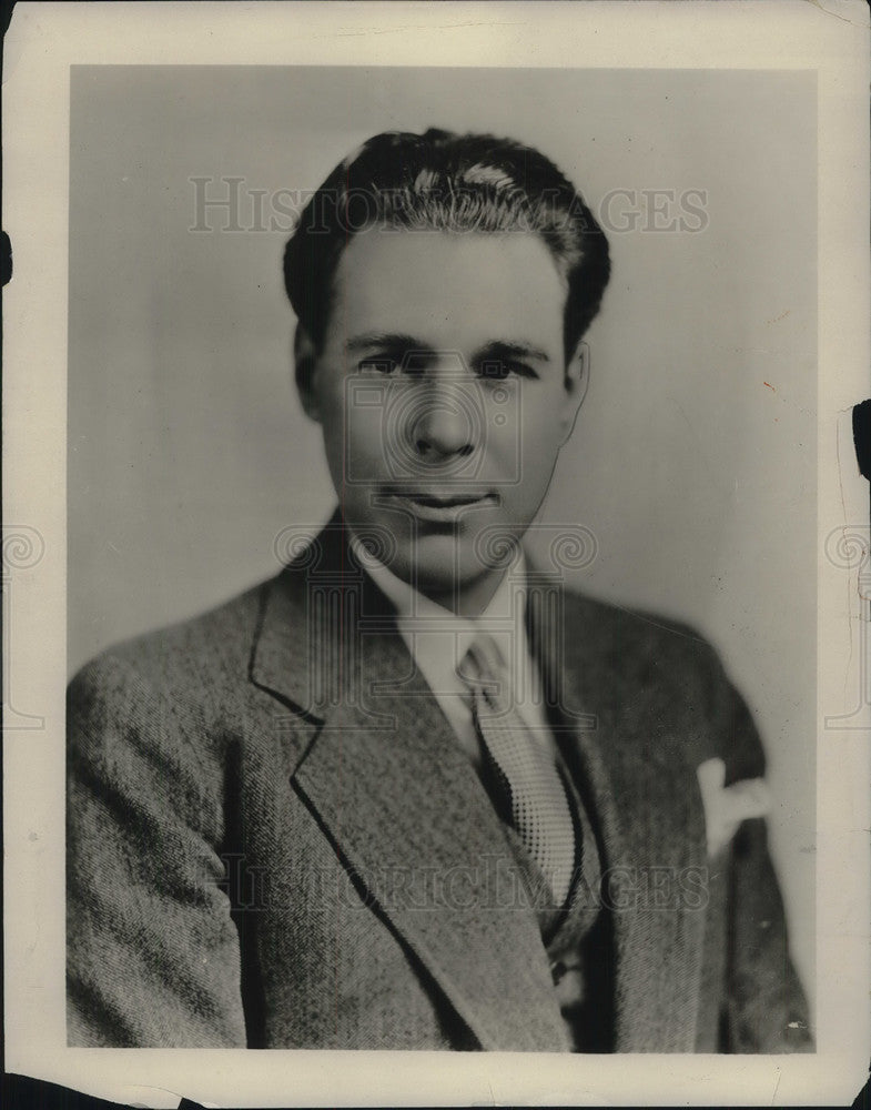 1928 Press Photo Everett Marshall American opera star in Cadillac Le Salle hour