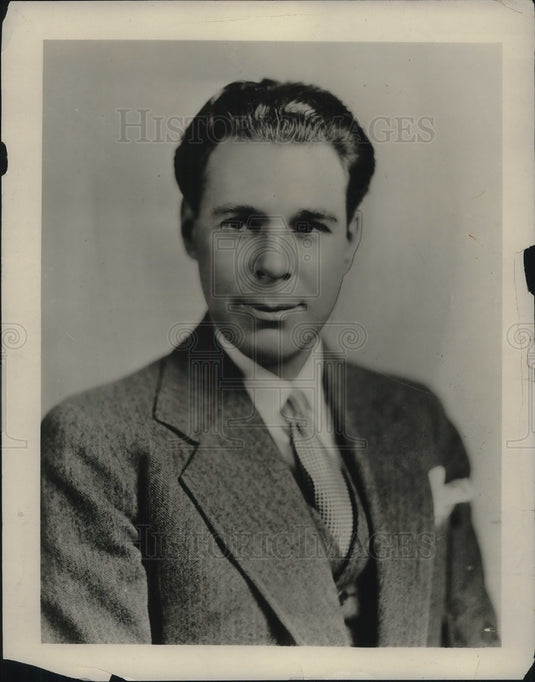 1928 Press Photo Everett Marshall American opera star in Cadillac Le Salle hour