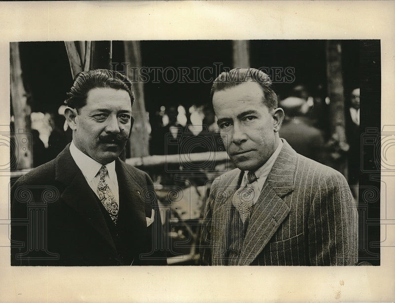 Load image into Gallery viewer, 1927 Press Photo Gen. Gomez &amp; Gen Serrano leaders of Mexican revolt - neb63717
