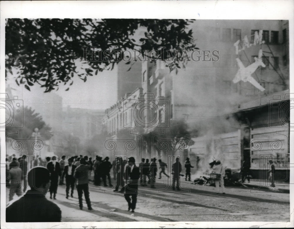 1965 Press Photo Bolivia Country La Paz Paraguay Riot Juan Lechin- Historic Images