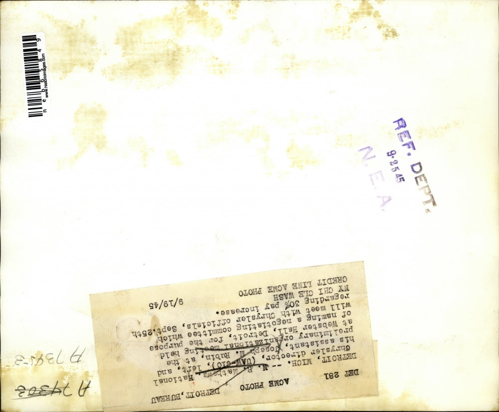 1945 Press Photo N.R. Mathews, Joseph M. Rubin Chrysler Director