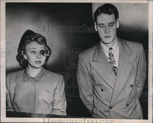 1948 Press Photo Chicago, Mrs Lillian Youngblood, assaulted by husband William