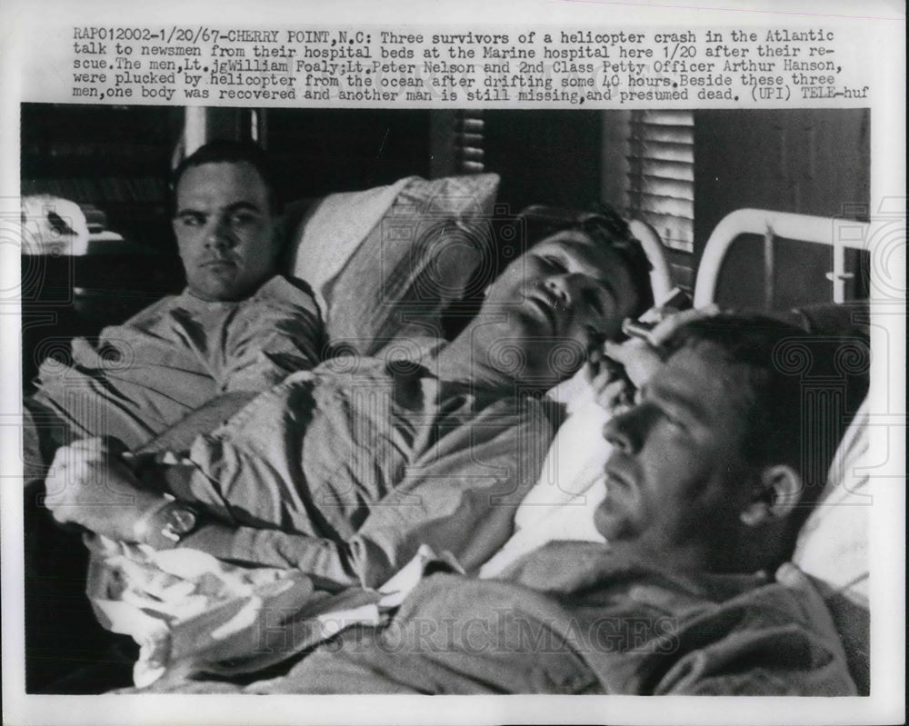 1967 Press Photo Survivors of copter crash in Atlantic, Lt William Foaly