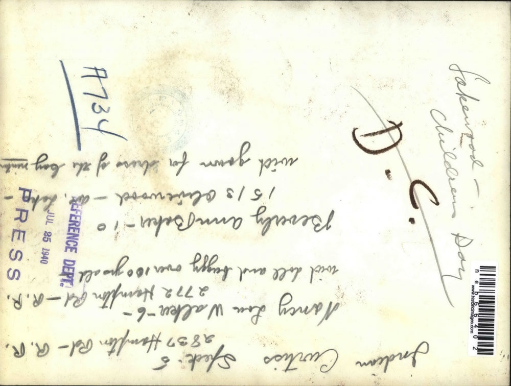 1940 Press Photo Curtiss Speck, Nancy Walker, Bev Baker in costume in Cleveland