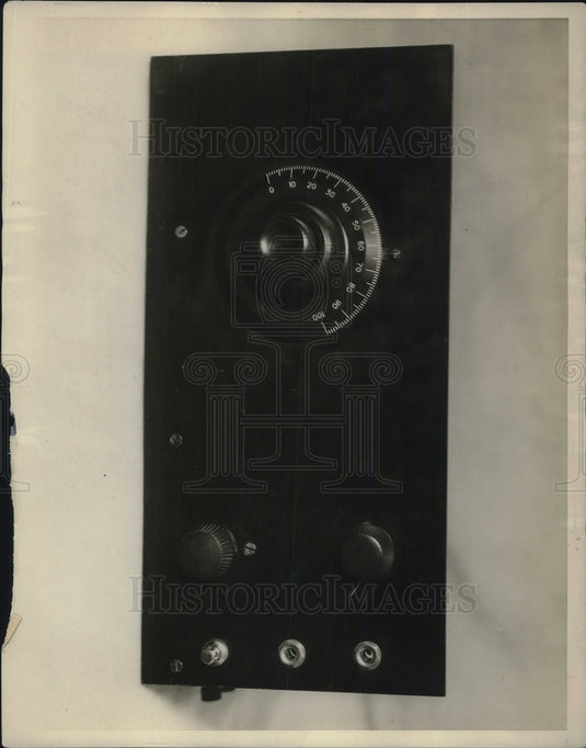 1925 Press Photo Panel of receiver that hears five continents - neb66571