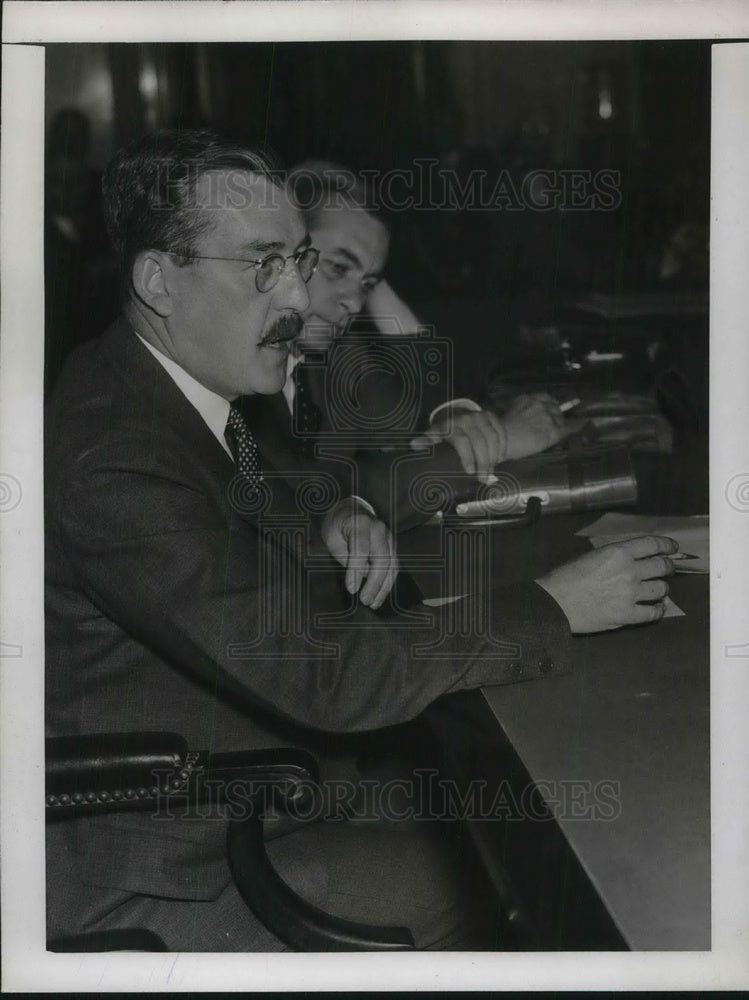 1937 Press Photo Arthur Burke testifies before Senate Commerce Subcommittee