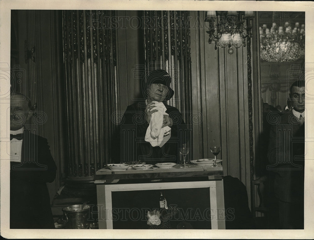 1928 Press Photo Cocktail Contest - neb67695