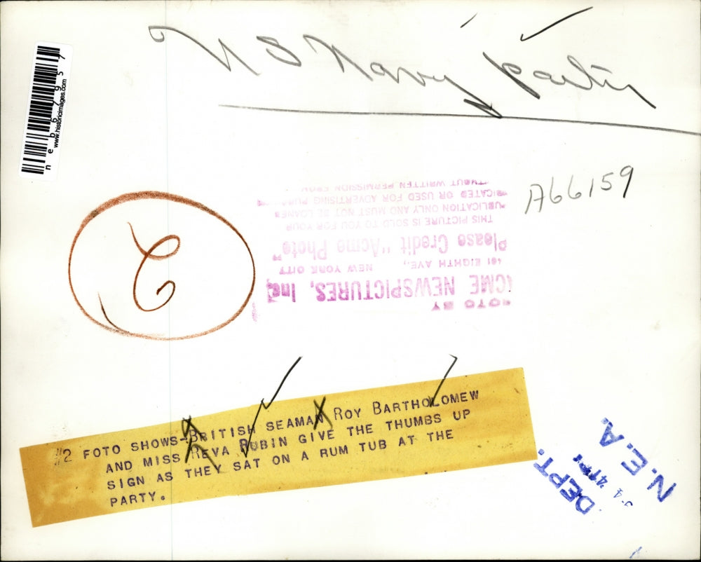 1941 Press Photo British seaman Roy Bartholomew & Reva Rubin at a dance party