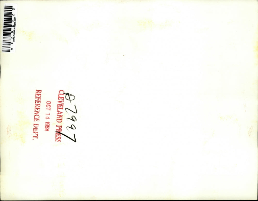 1954 Press Photo Defense Secretary Charles Wilson with demonstrators at Chicago