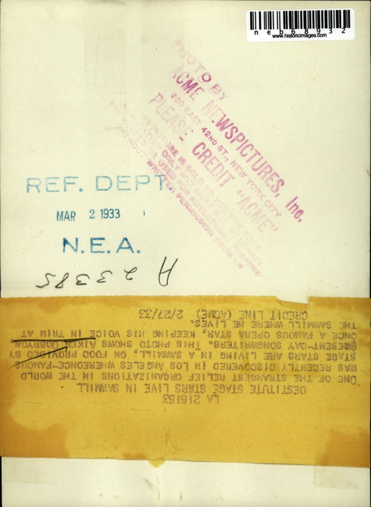 1933 Press Photo Former opera singer Aiken Dobryon practices at sawmill