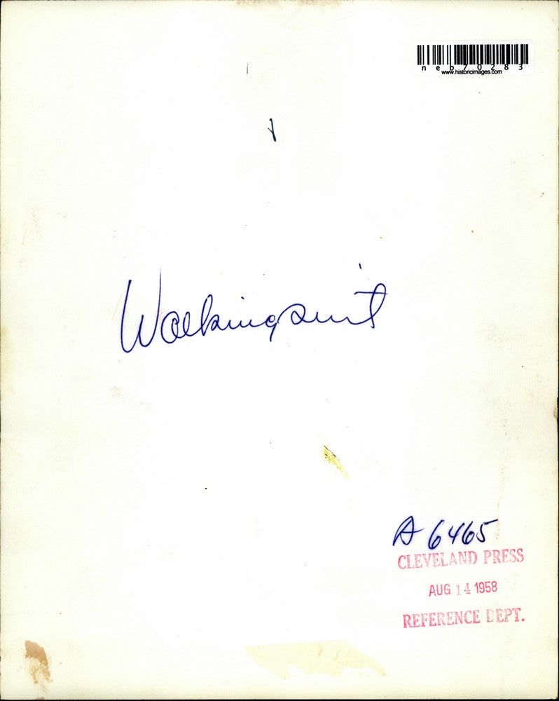 1958 Press Photo Fashion Model Models Walking Suit for Women - neb70283