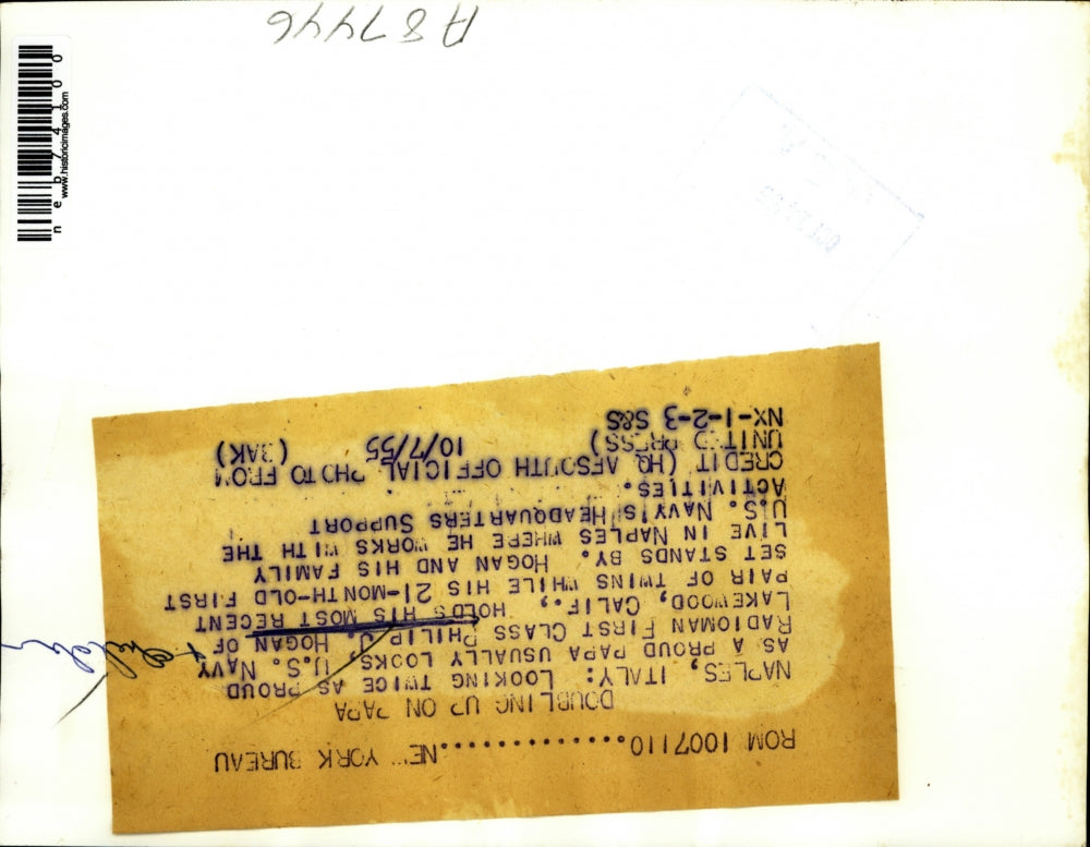 1955 Press Photo Naples, Italy Radioman 1/c Philip J Hogan & his 2 sets of twin