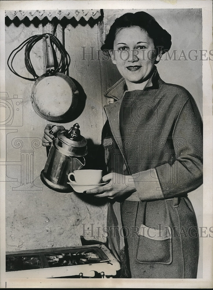 1935 Press Photo Dorothy Gaynor New York City Won Irish Lottery - neb74152- Historic Images