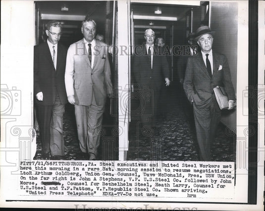 1956 Press Photo Pittsburgh Pennsylvania United Steel Workers Union Negotiations