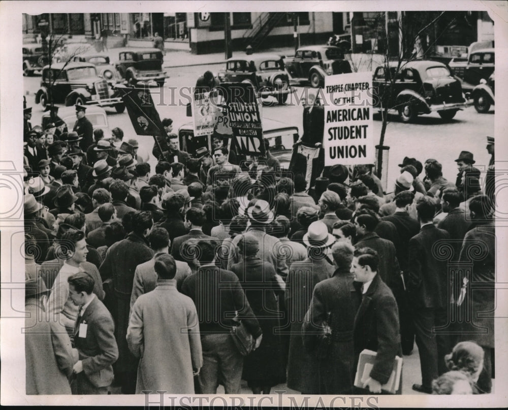 1936 Press Photo Temple Students Demonstrating - neb74778